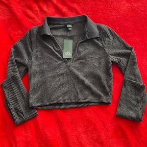 Long sleeve cropped shirt size medium